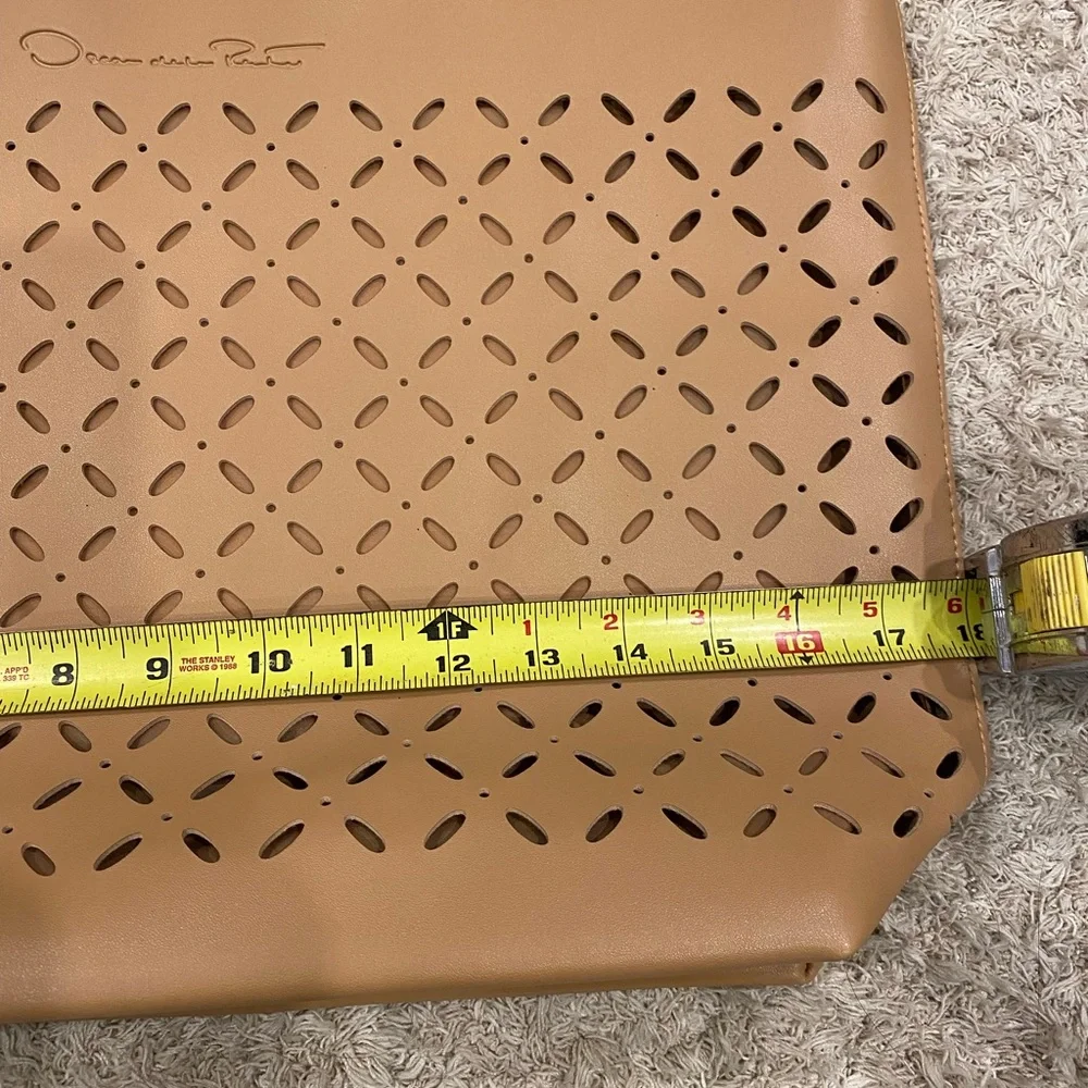 SALE!!  NEW Oscar de la Renta tote bag - Picture 5 of 6